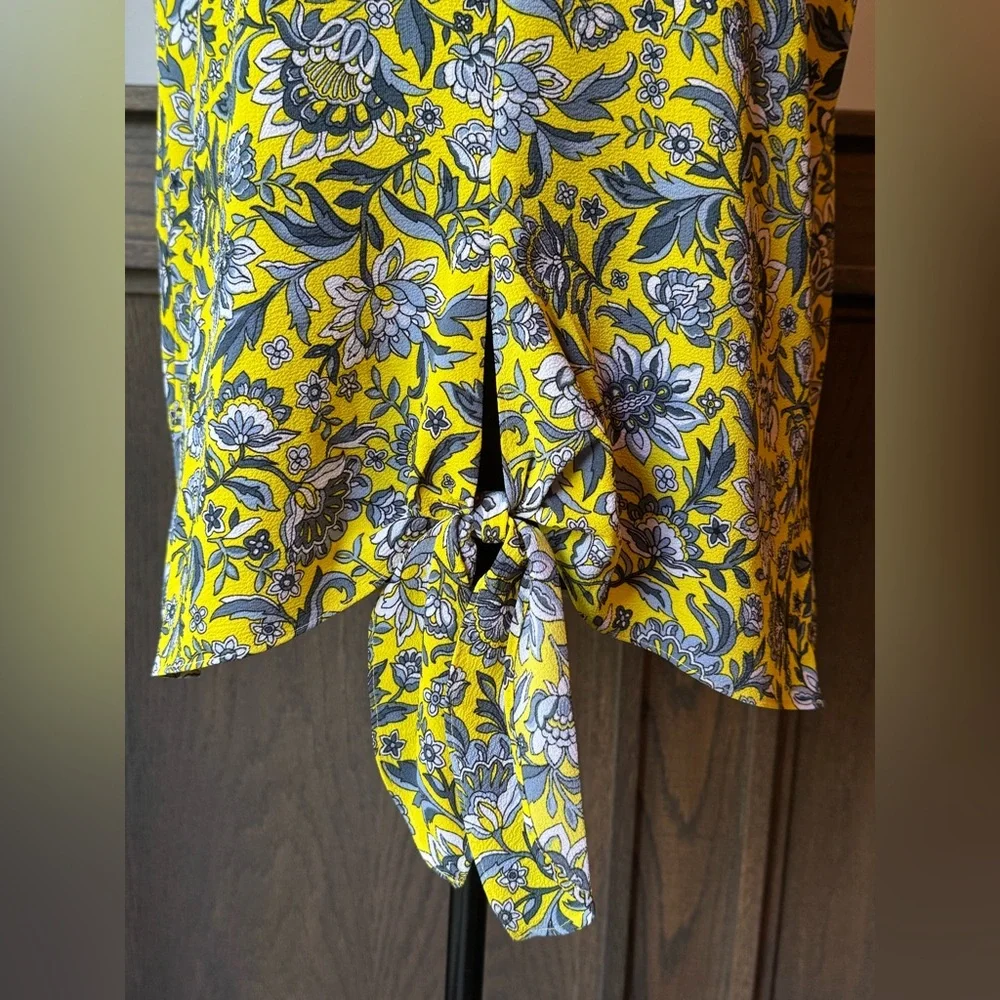 MICHAEL Michael Kors - Floral Yellow Sleeveless lightweight flowy Top - Picture 4 of 9